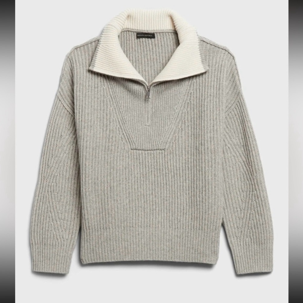 Banana Republic Gray Ribbed Sweater with Cream Collar